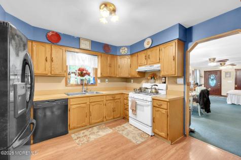 9 Holly Street Keansburg NJ 07734