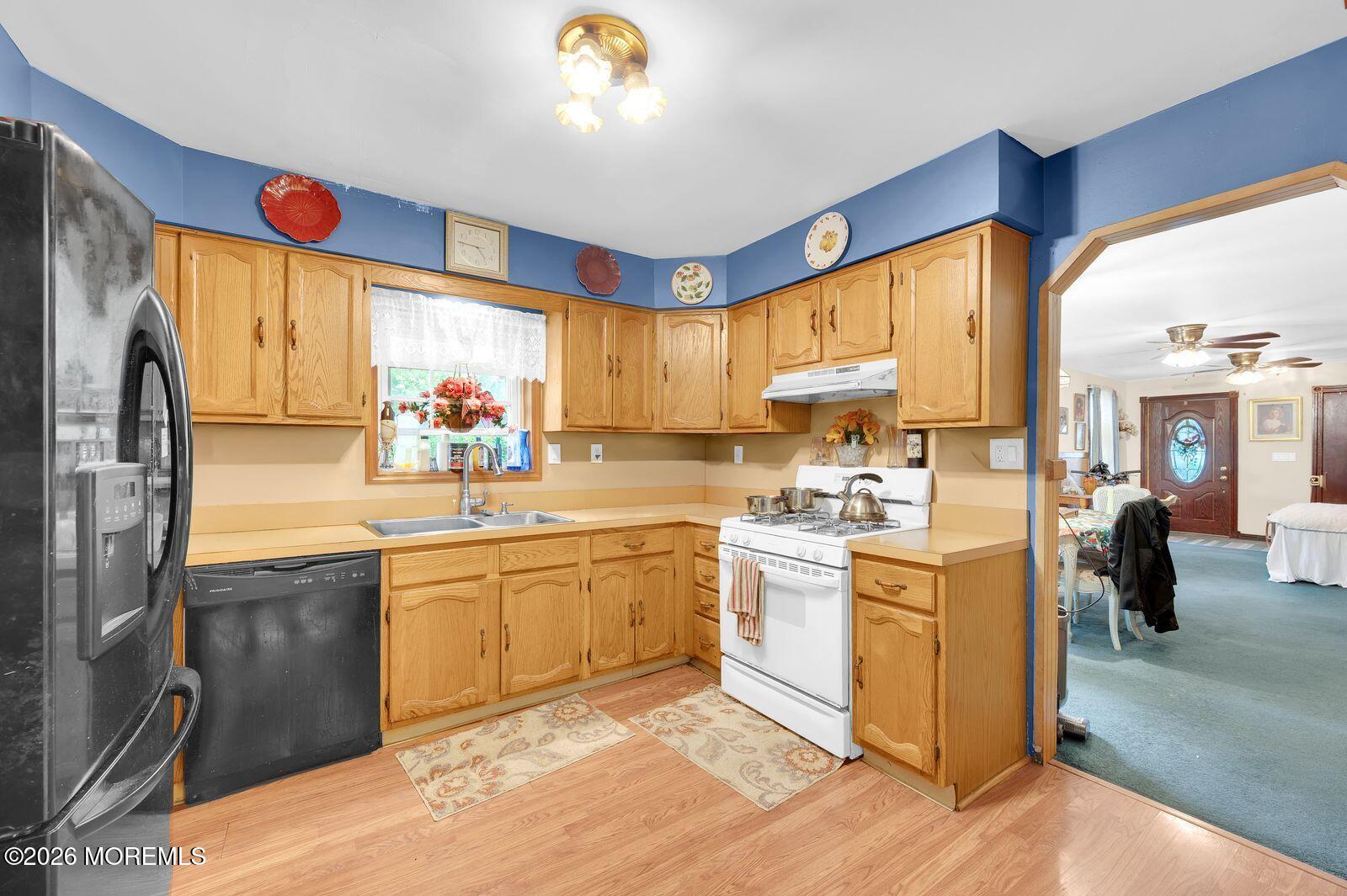 9 Holly Street Keansburg NJ 07734