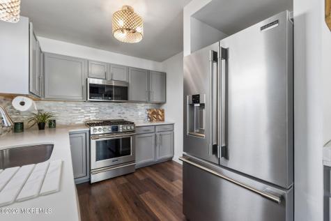56 Marlin Court Bayville NJ 08721