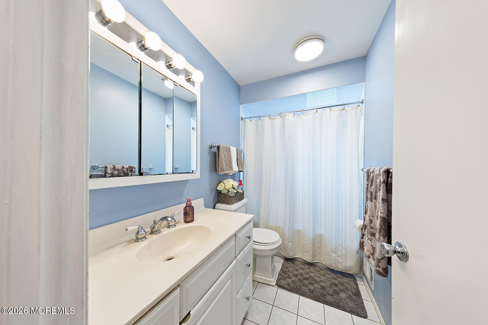 5 Sanders Drive Middletown NJ 07748