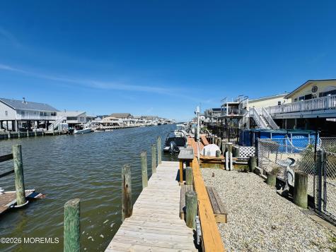 128 Curlew Road Tuckerton NJ 08087
