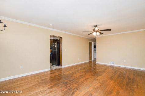 74 Center Avenue Leonardo NJ 07737