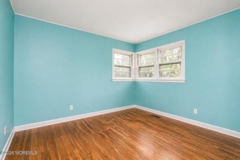 74 Center Avenue Leonardo NJ 07737