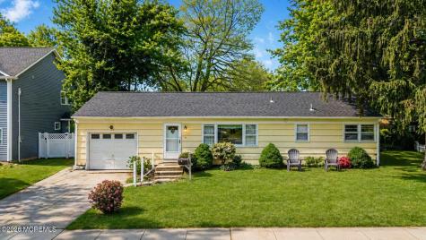 74 Center Avenue Leonardo NJ 07737