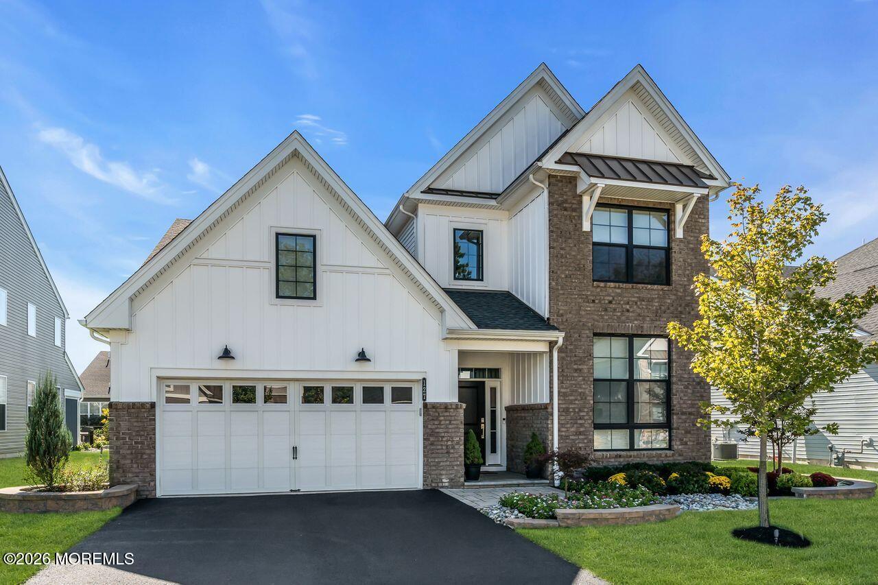 127 Grandview Circle Farmingdale NJ 07727