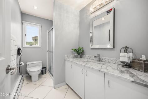 5 Emmons Court Marlboro NJ 07746
