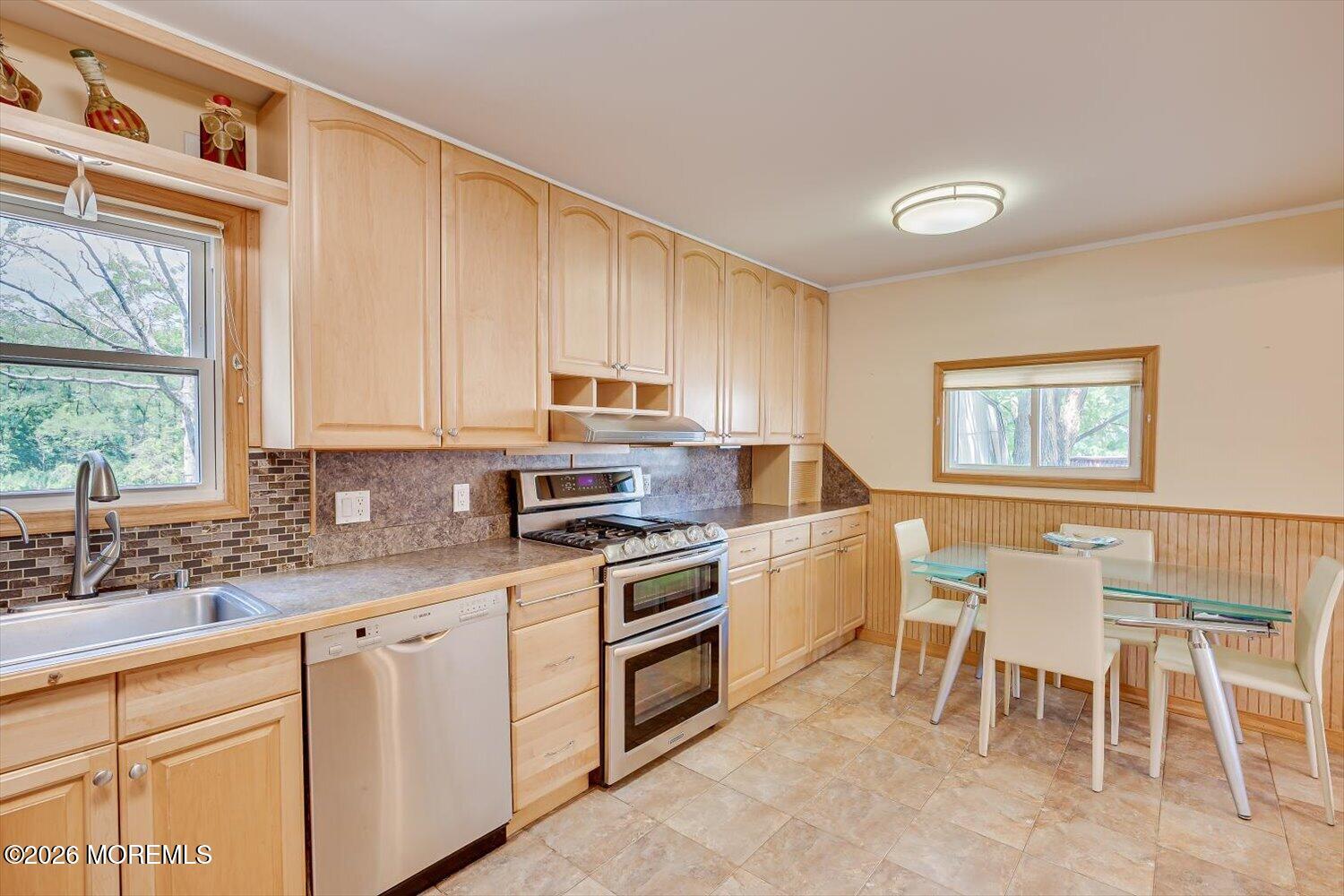 221 N Hill Road Colonia NJ 07067