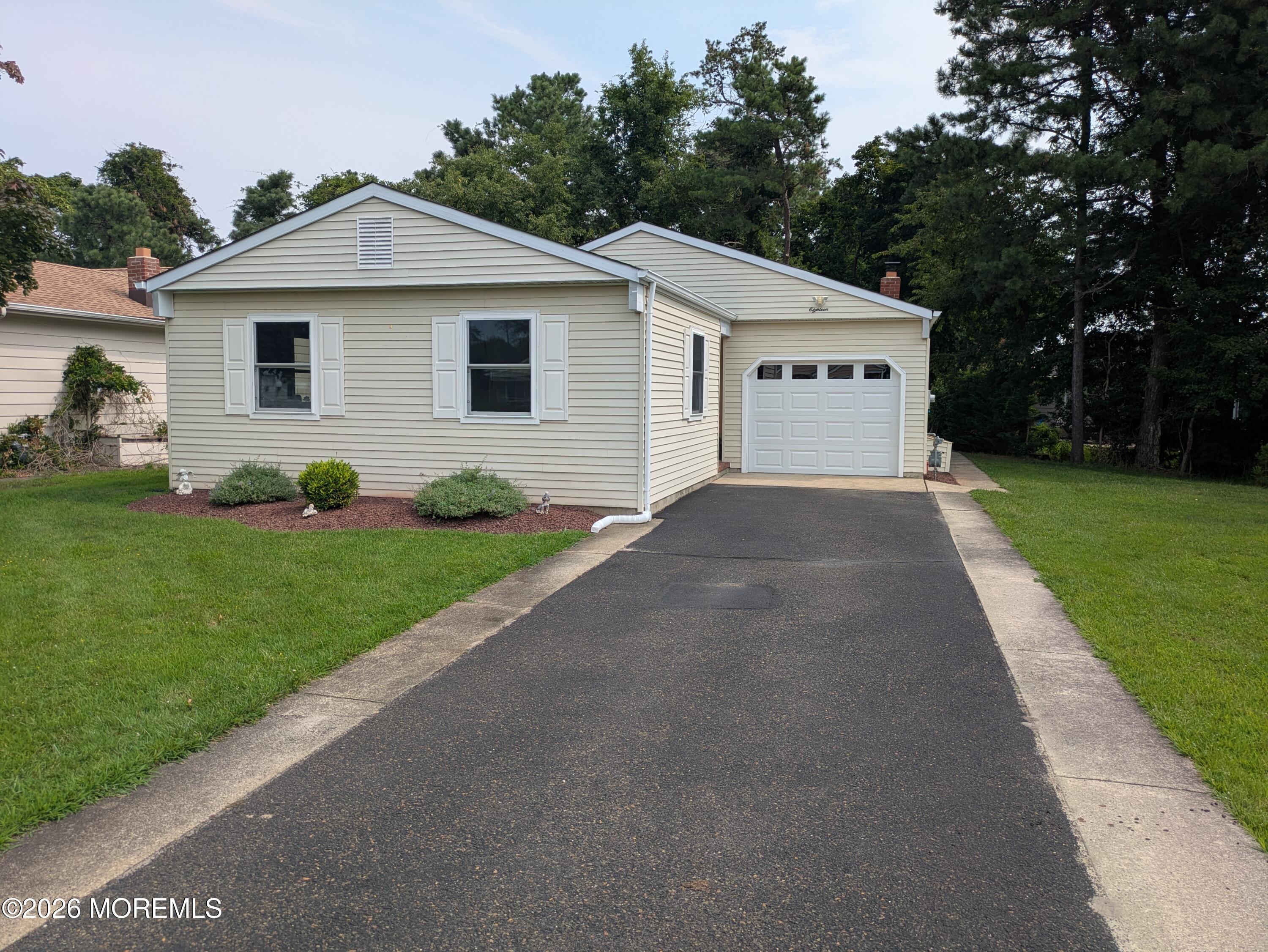 18 Maison Way Toms River NJ 08757