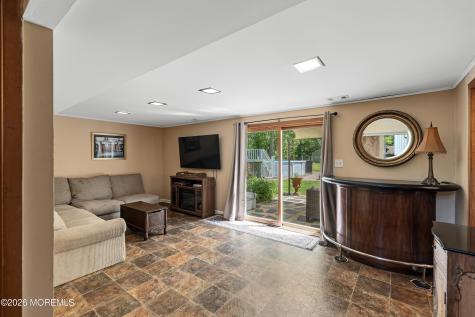 7 Oxford Road Manalapan NJ 07726