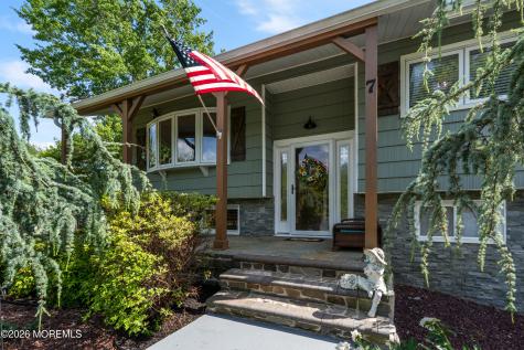 7 Oxford Road Manalapan NJ 07726