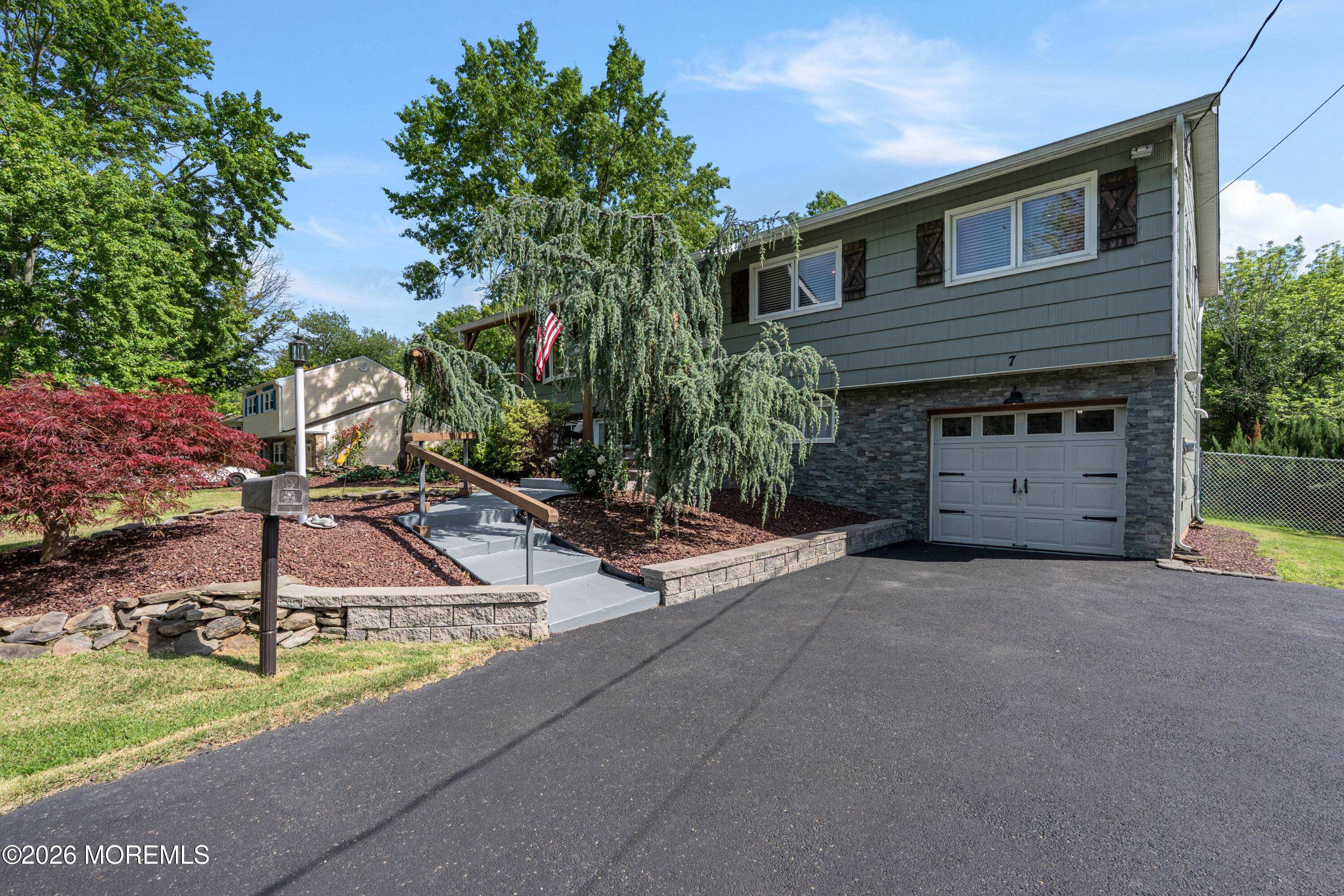 7 Oxford Road Manalapan NJ 07726