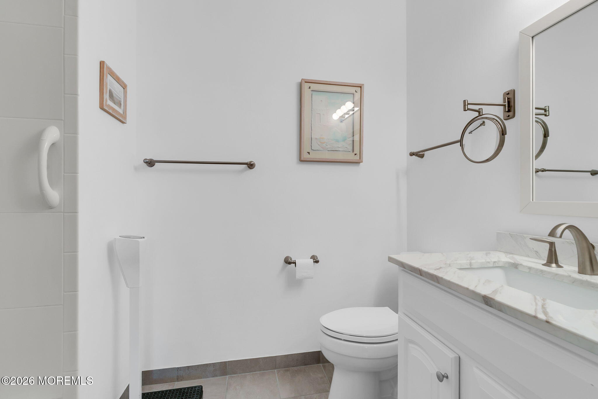 17 Greylawn Drive Lakewood NJ 08701