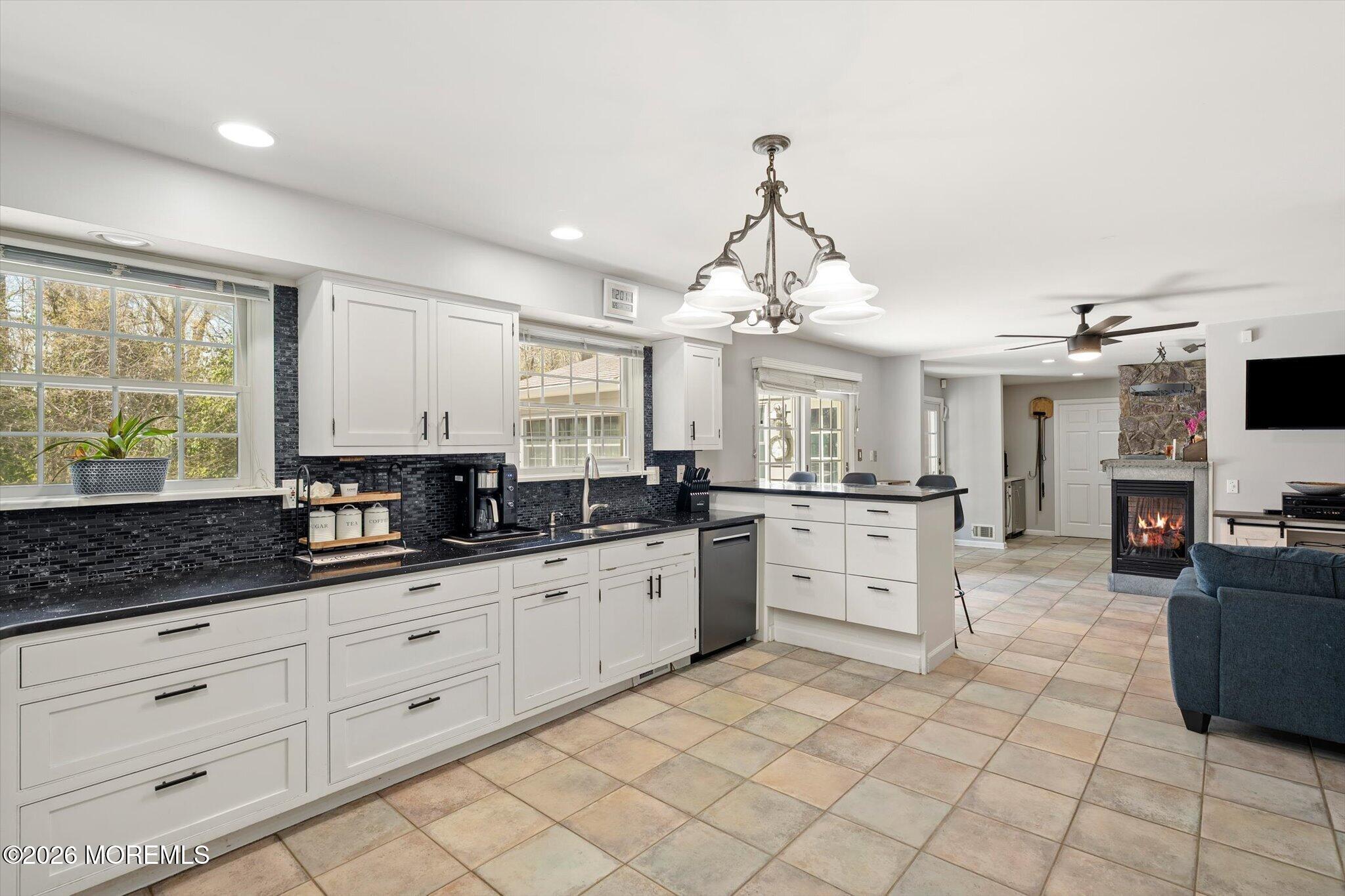 4 Twain Drive Allentown NJ 08501