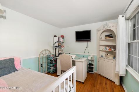 4 Twain Drive Allentown NJ 08501