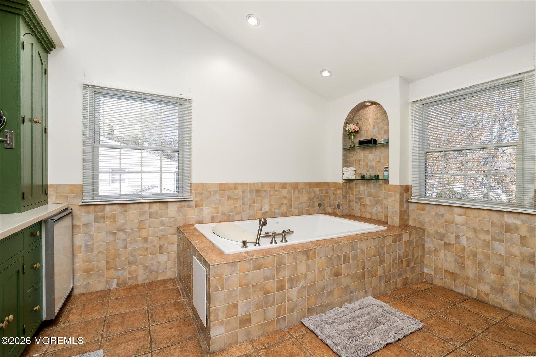 4 Twain Drive Allentown NJ 08501