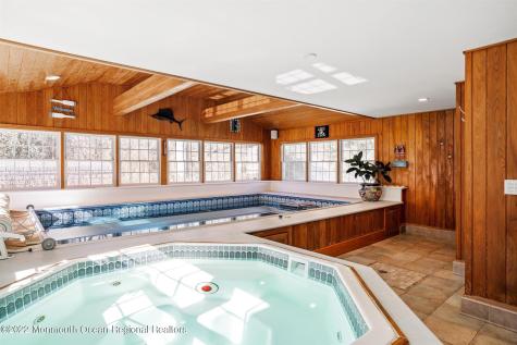 4 Twain Drive Allentown NJ 08501