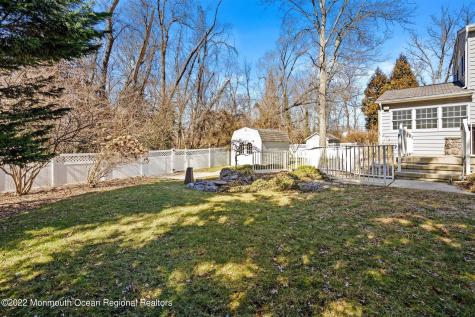 4 Twain Drive Allentown NJ 08501