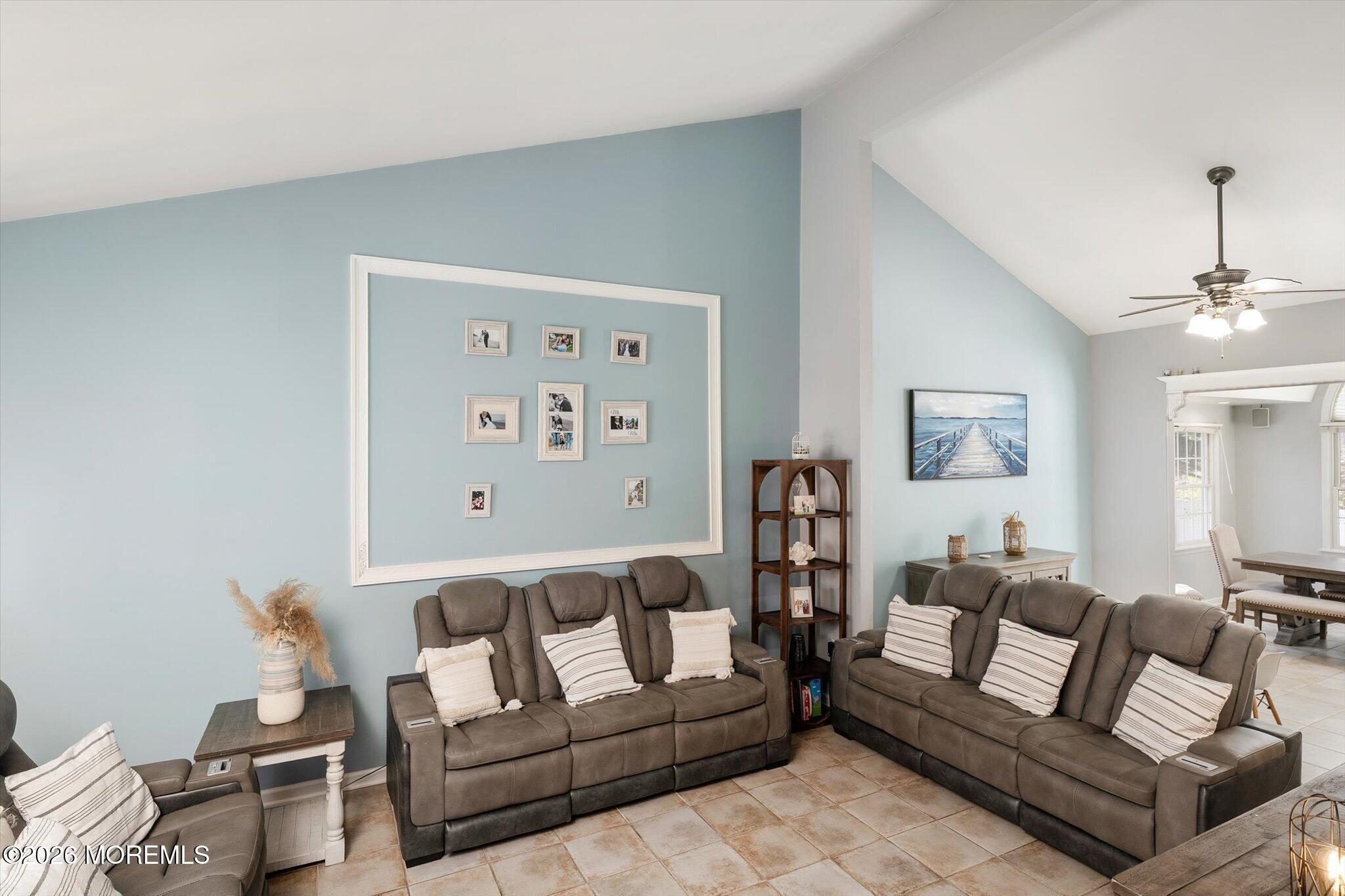 4 Twain Drive Allentown NJ 08501