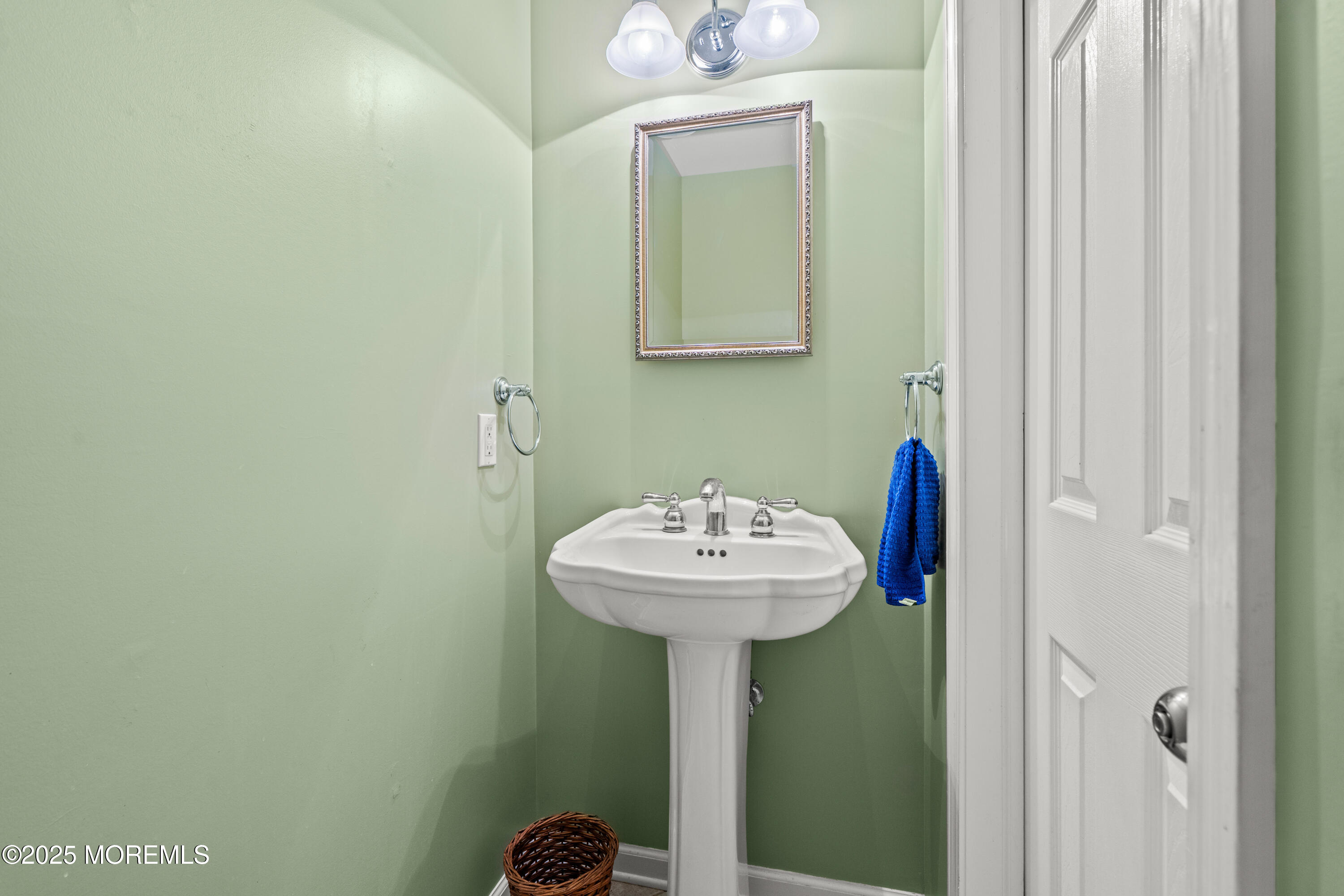 4 Brookside Drive Colts Neck NJ 07722