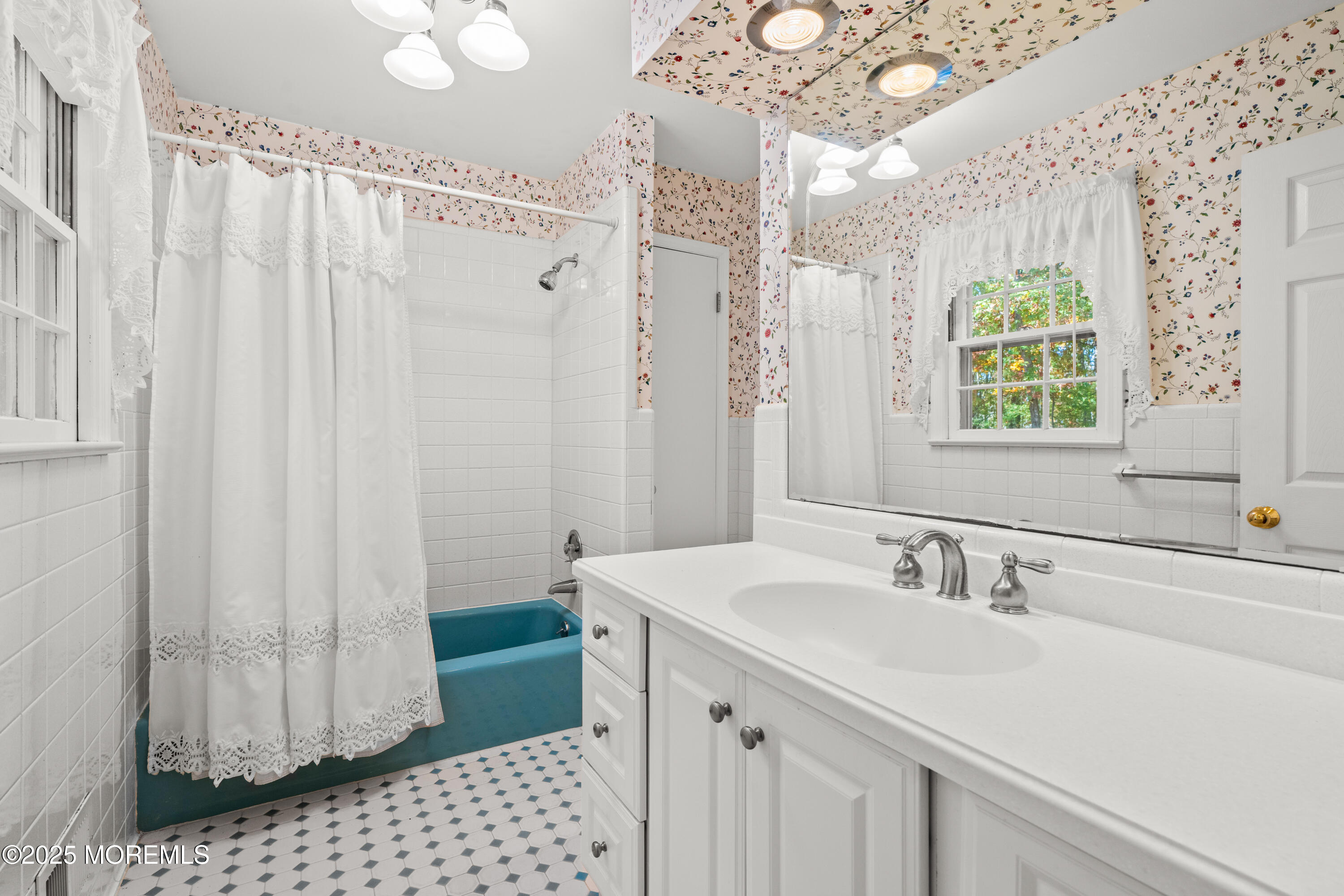 4 Brookside Drive Colts Neck NJ 07722