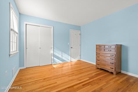 4 Brookside Drive Colts Neck NJ 07722