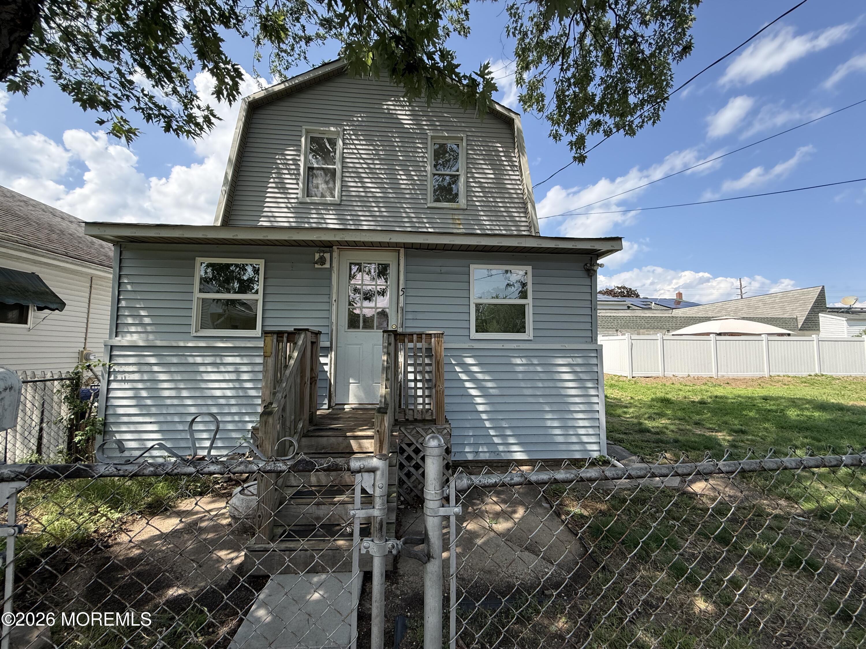 5 Leroy Place Keansburg NJ 07734