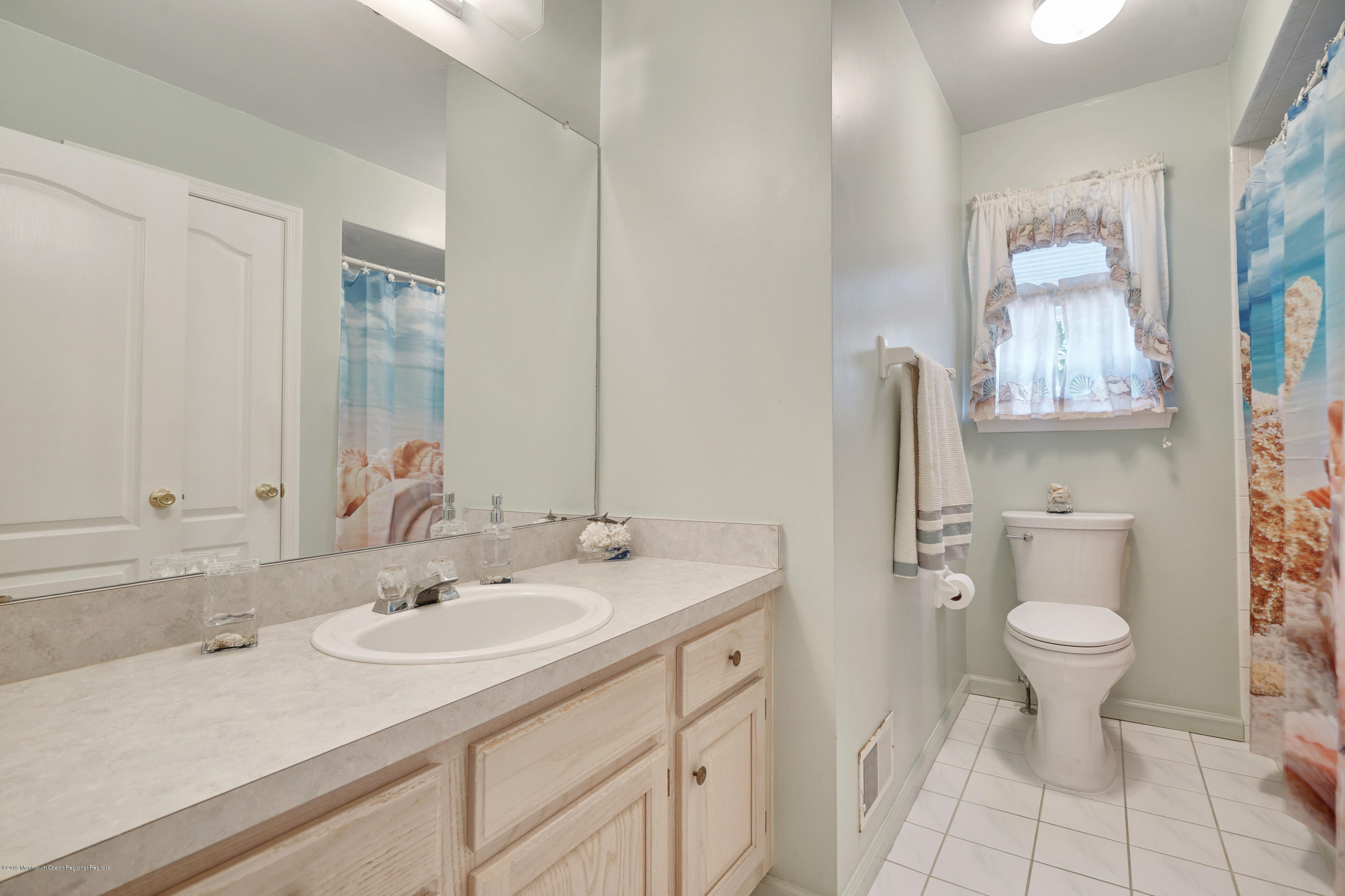 786 Applewood Court Jackson NJ 08527