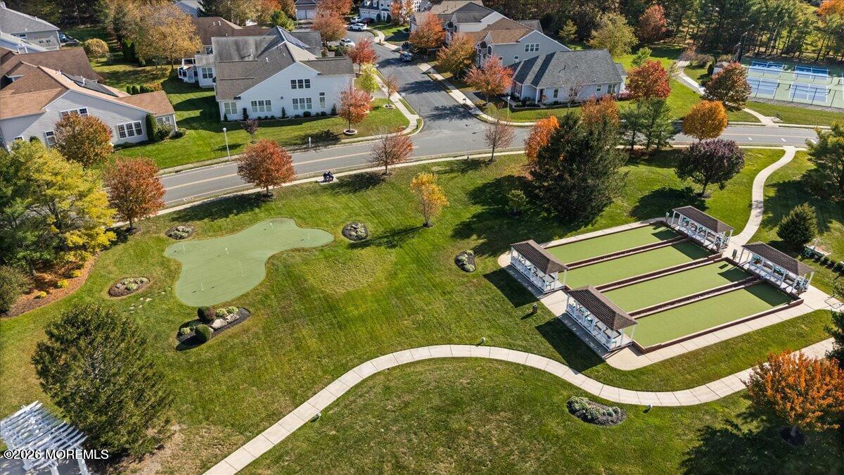 33 Valley Stream Place Barnegat NJ 08005