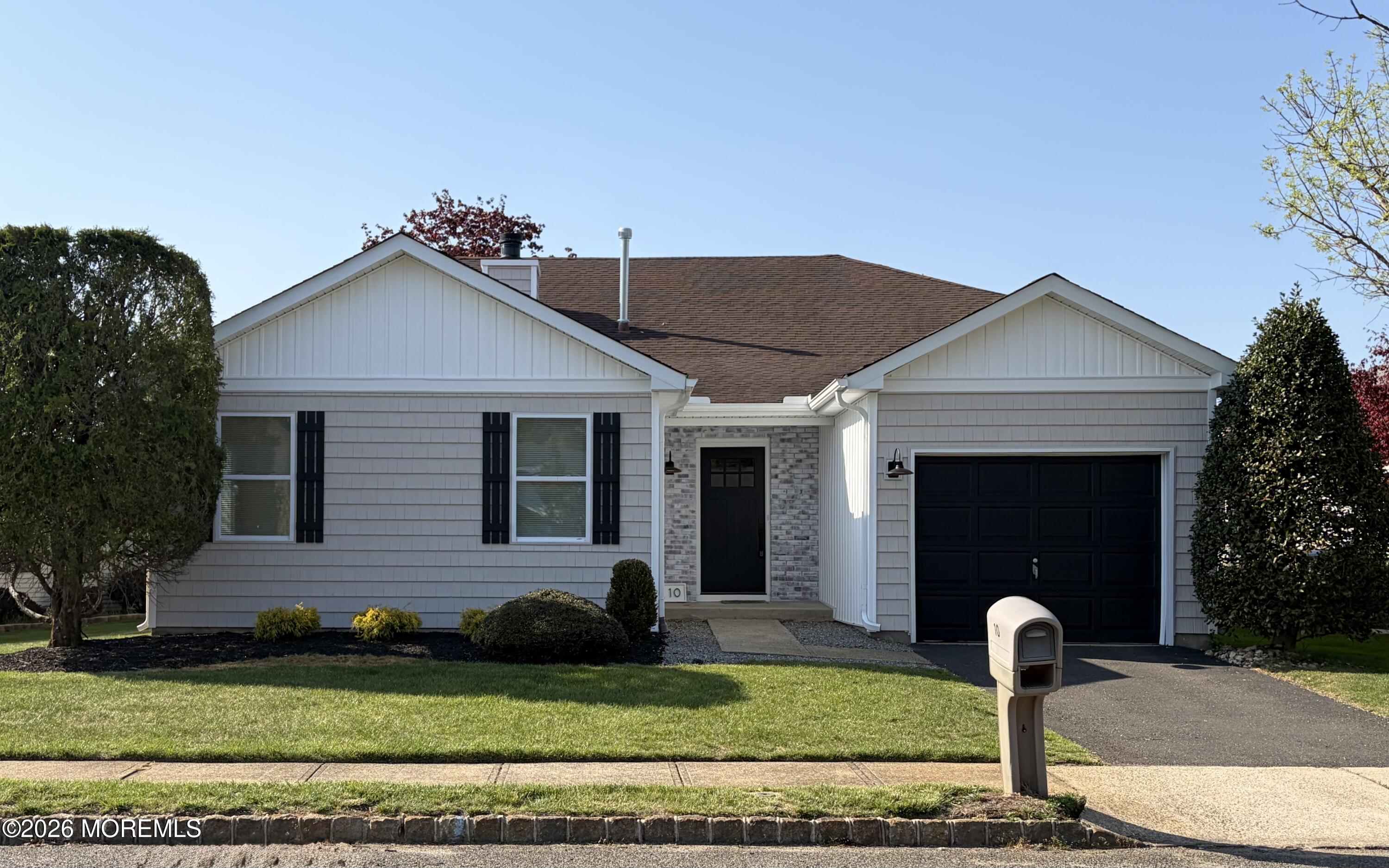 10 Suffolk Way Marlboro NJ 07746