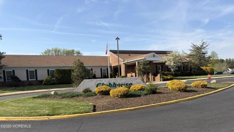 10 Suffolk Way Marlboro NJ 07746