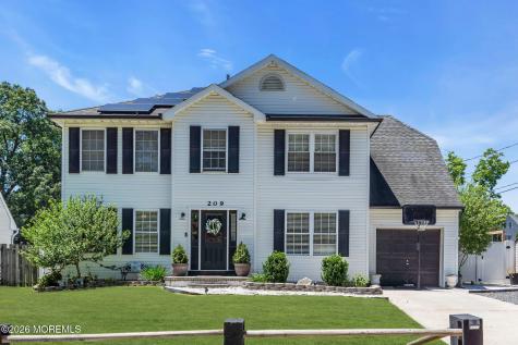 209 Gilford Avenue Island Heights NJ 08732