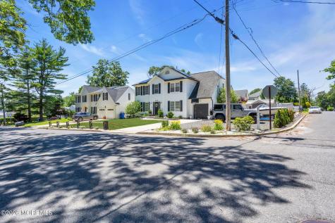 209 Gilford Avenue Island Heights NJ 08732