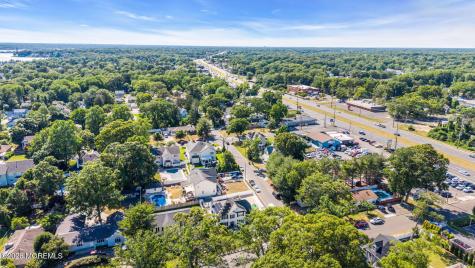209 Gilford Avenue Island Heights NJ 08732