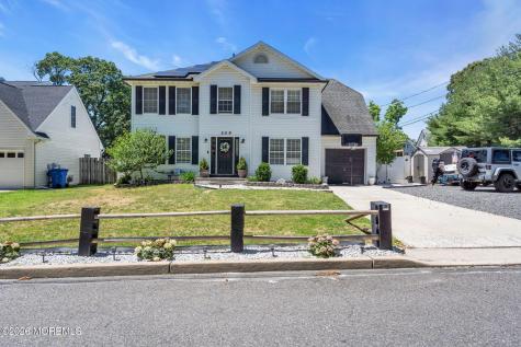 209 Gilford Avenue Island Heights NJ 08732