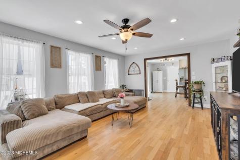 209 Gilford Avenue Island Heights NJ 08732
