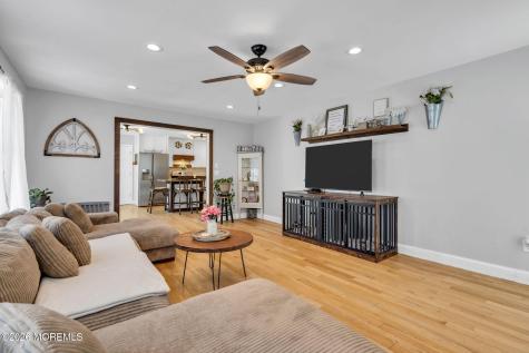 209 Gilford Avenue Island Heights NJ 08732
