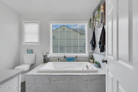 209 Gilford Avenue Island Heights NJ 08732