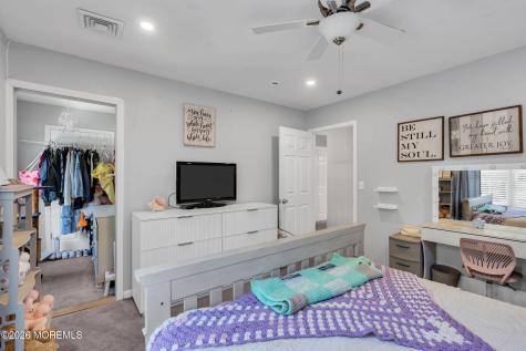 209 Gilford Avenue Island Heights NJ 08732