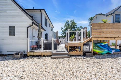 209 Gilford Avenue Island Heights NJ 08732