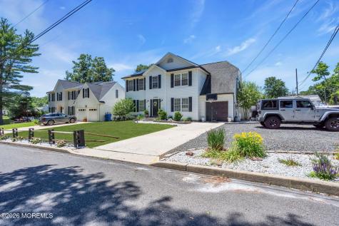 209 Gilford Avenue Island Heights NJ 08732