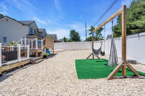 209 Gilford Avenue Island Heights NJ 08732