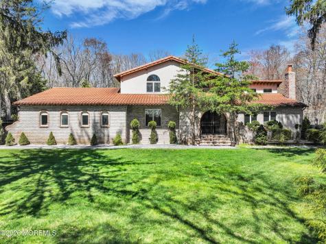12 Red Fox Run Manalapan NJ 07726