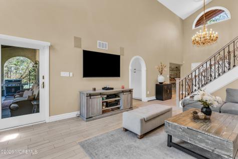 12 Red Fox Run Manalapan NJ 07726