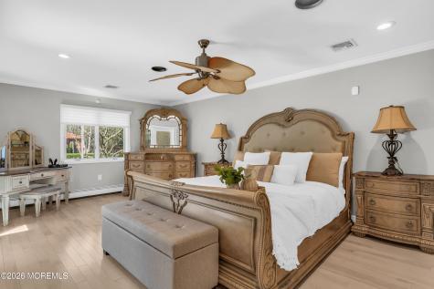 12 Red Fox Run Manalapan NJ 07726