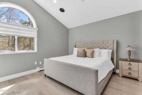 12 Red Fox Run Manalapan NJ 07726