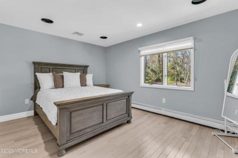 12 Red Fox Run Manalapan NJ 07726