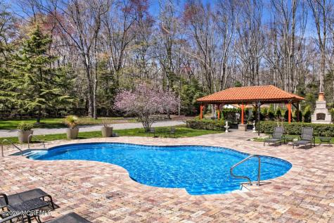 12 Red Fox Run Manalapan NJ 07726