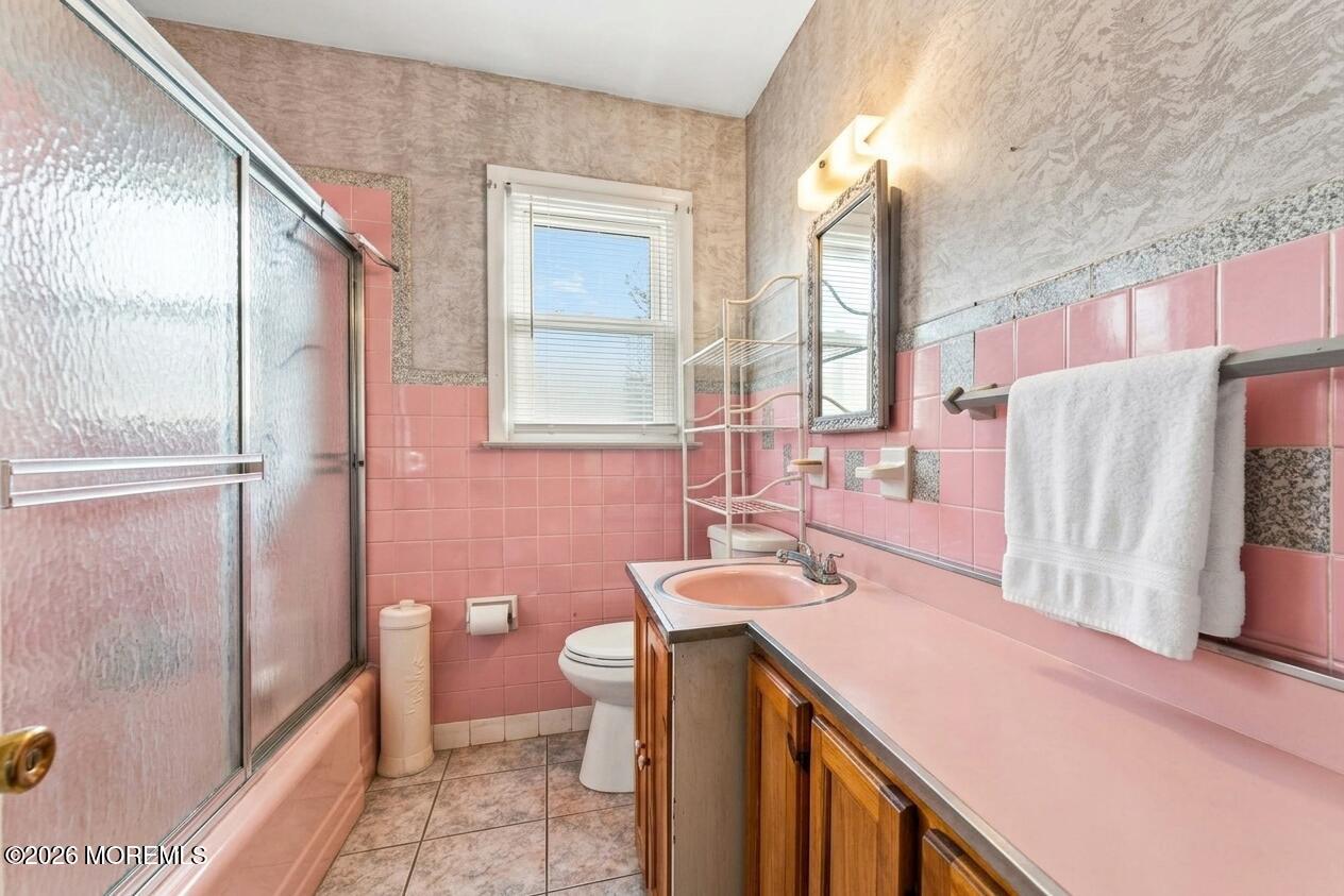 371 Sweetbriar Street Keyport NJ 07735