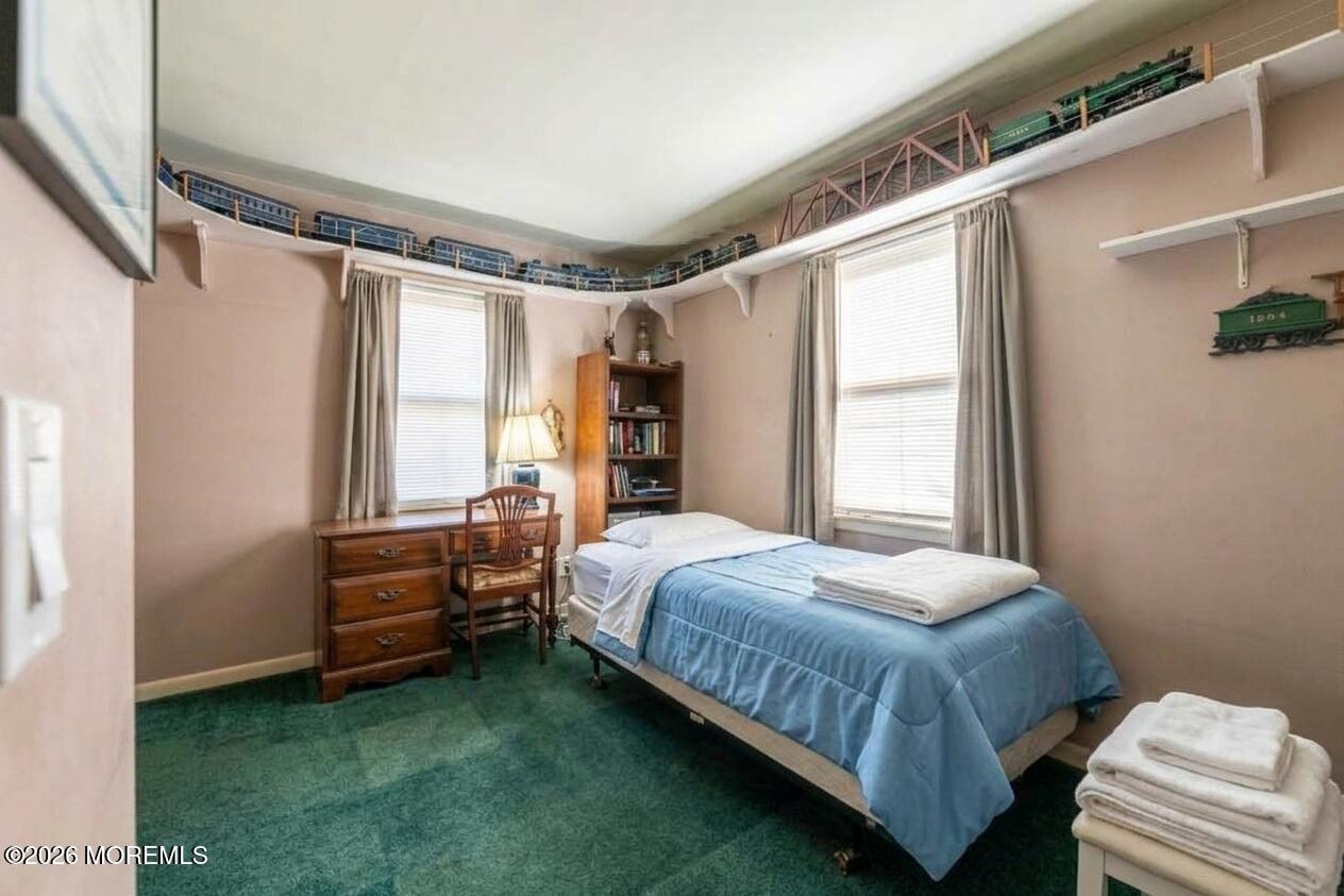 371 Sweetbriar Street Keyport NJ 07735