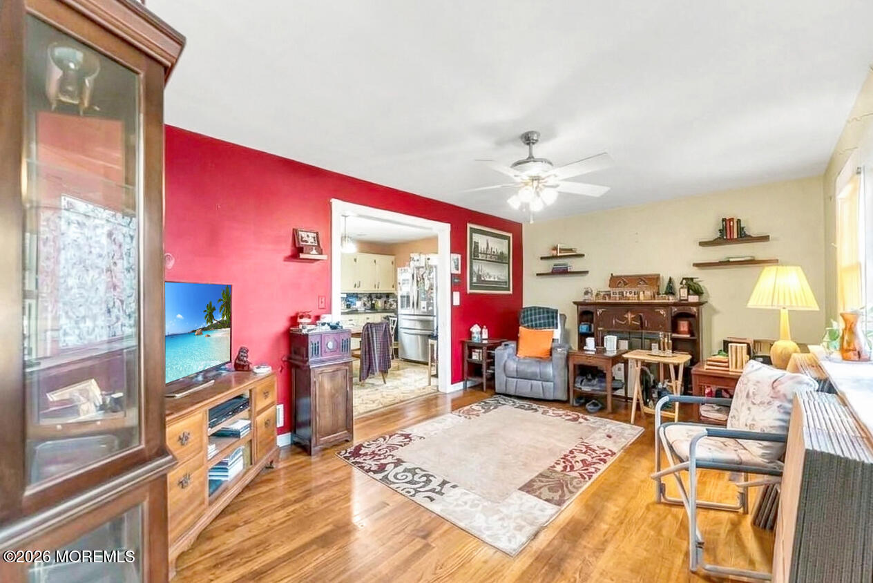 371 Sweetbriar Street Keyport NJ 07735